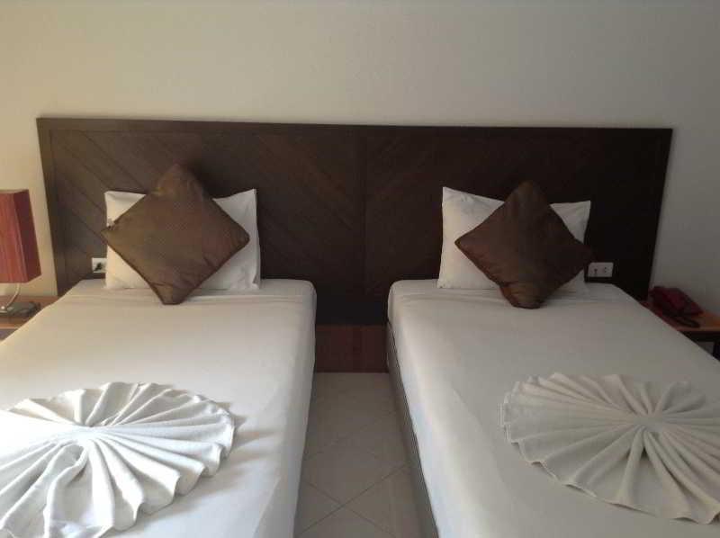 Hotel Ascot Krabi Ao Nang Zewnętrze zdjęcie